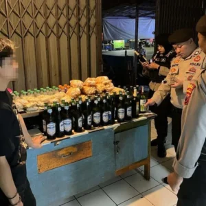 Polres Pekalongan Amankan Miras dalam Razia Ramadhan di Kajen
