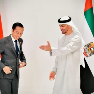 Presiden Abu Dhabi Abadikan Nama Presiden Jokowi dalam Masjid Megah Presiden Abu Dhabi Abadikan Nama Presiden Jokowi dalam Masjid Megah