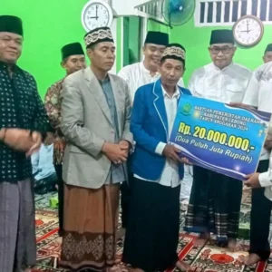 Safari Ramadan Tim Satu, Beri Bantuan untuk Masjid Al-Hidayah Desa Tik Jeniak Safari Ramadhan Tim Satu, Beri Bantuan untuk Masjid Al-Hidayah Desa Tik Jeniak