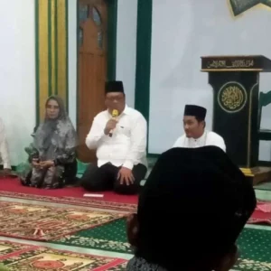 Safari Ramadan, Wakil Bupati Mukomuko Lakukan Silaturrahmi dan Bagikan CSR Safari Ramadhan, Wakil Bupati Mukomuko Lakukan Silaturrahmi dan Bagikan CSR