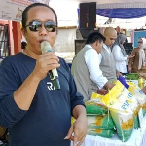 Antusiasme Warga di Desa Lemeu Sambut Operasi Pasar Murah Antusiasme Warga di Desa Lemeu Sambut Operasi Pasar Murah