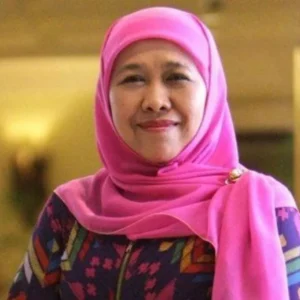 Bertemu Elite PDIP, Khofifah Akui Bahas Ekonomi dan Potensi Dukungan Politik
