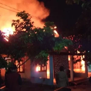 Damkar Belum Tiba, Rumah Warga Desa Padang Genteng Kaur Sudah Habis Dilahap Api