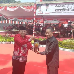 Luar Biasa, Kota Blitar Kembali Dapat Piala Adipura, Ini Yang Ke-16 dan Berturut-turut