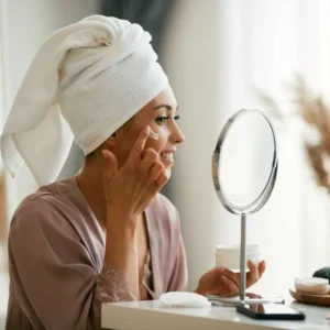Panduan Praktis Skin Minimalism, Kulit Sehat Tanpa Ribet Panduan Praktis Skin Minimalism, Kulit Sehat Tanpa Ribet