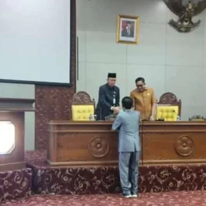Peduli Disabilitas, Usin Sampaikan Nota Penjelasan Pengusul Raperda