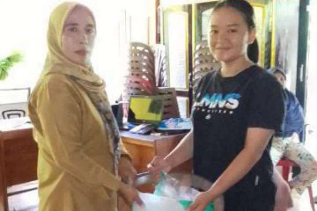 Pemdes Padang Jawi Sukses Distribusikan Bantuan Beras Kepada 270 Rumah