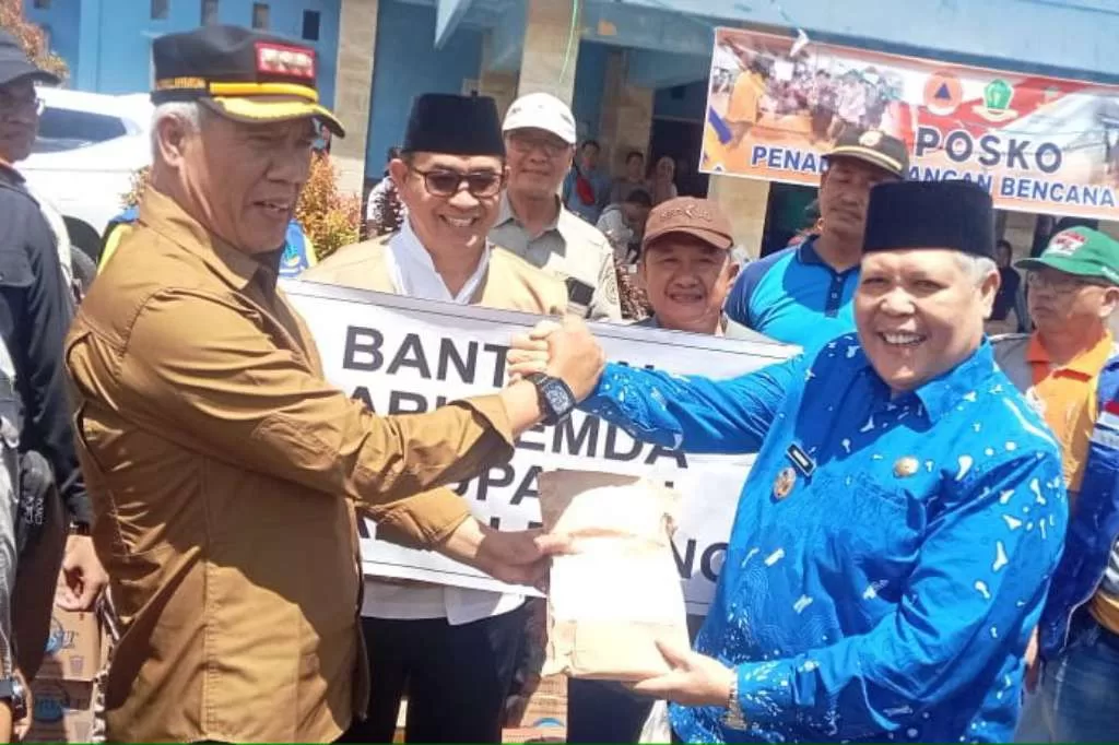 Pemkab Lebong Terima Kunjungan Bupati Rejang Lebong di Posko Penanggulangan Banjir