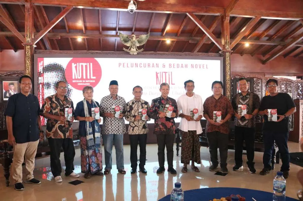 Pj Walikota Tegal Dorong Literasi melalui Peluncuran Novel 'Kutil'