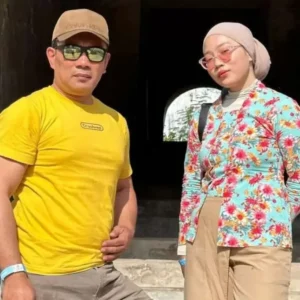 Putri Ridwan Kamil Putuskan Lepas Hijab, Keluarga Mengaku Terkejut Putri Ridwan Kamil Putuskan Lepas Hijab, Keluarga Mengaku Terkejut