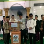 Safari Ramadhan Sukses, Bupati Kepahiang Bagikan CinderamataÂ 