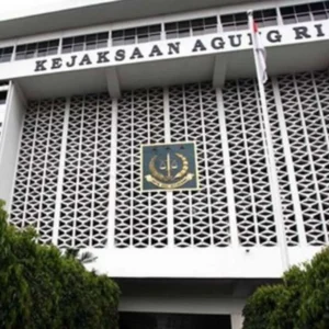 Survei LSI, Kejaksaan Agung Raih Tingkat Kepercayaan Publik Tertinggi Terkait Kasus Korupsi Tata Niaga Timah, Kejagung Periksa Adik Sandra Dewi  Kejaksaan Agung Minta Kasus Vina Cirebon Dapat Perhatian Khusus JPU Kejagung dan Polri Bantah Isu Ketidaksempurnaan Koordinasi dengan KPK Terkait Dugaan Korupsi, Kejaksaan Agung Periksa Dua Pejabat PT Antam Pulihkan Kerugian Negara, Kejaksaan Percepat Penyitaan Aset Korupsi