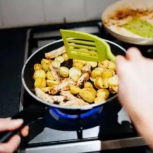 Tips Aman Memanaskan Makanan Agar Tetap Enak dan Bergizi Tips Aman Memanaskan Makanan Agar Tetap Enak dan Bergizi