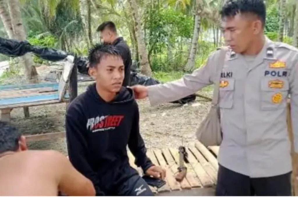 2 Remaja Dikabarkan Hilang Terseret Ombak Saat Mancing