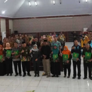 Bupati Blitar, Pentasyarufan Menyalurkan Bantuan Insentif Bagi GTT