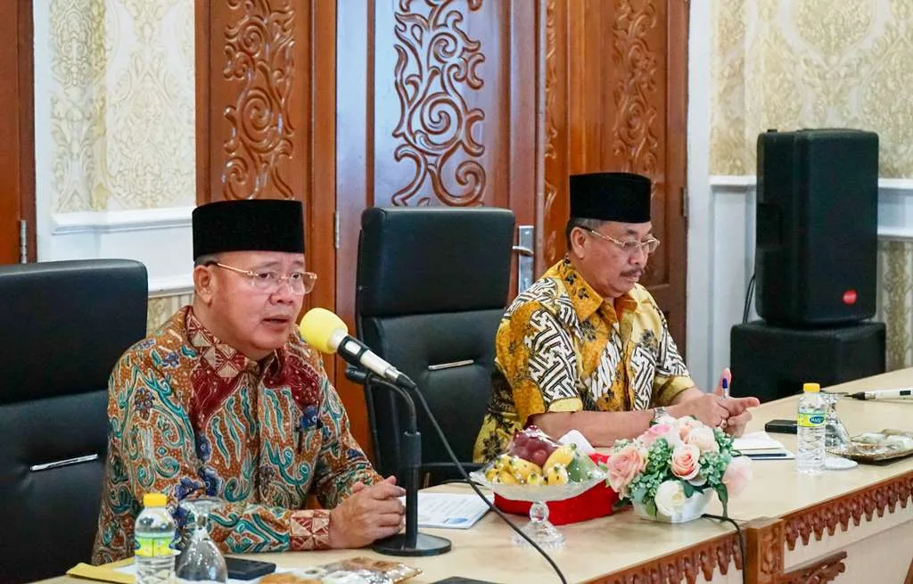 Gubernur Rohidin Mau Penertiban Kawasan Pantai Panjang dari Sisi Perizinan