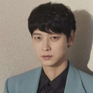 Kang Dong Won Siap Comeback di Film Terbaru 'The Plot'