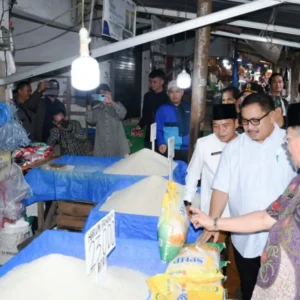 Pastikan Harga dan Kebutuhan Pokok Aman Jelang Lebaran, Pemkot Bengkulu Sidak Pasar Panorama