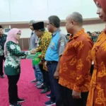 Pemkab Blitar dan Baznas Pentasyarufan Bantuan Intensif 100 THL