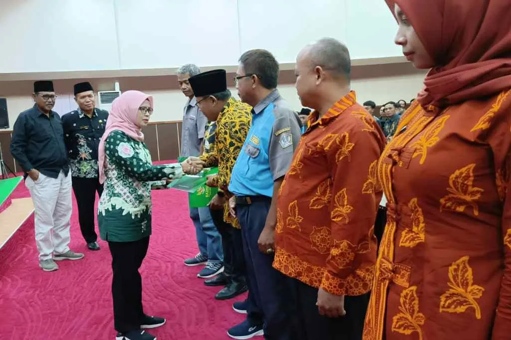 Pemkab Blitar dan Baznas Pentasyarufan Bantuan Intensif 100 THL