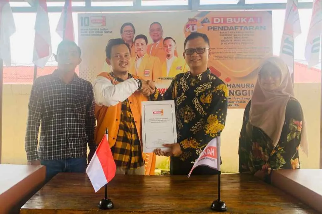 Rohidin Mersyah Ambil Formulir Pendaftaran Cagub di DPD Partai Hanura