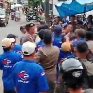 Bentrok Dengan Pedagang Pasar Panorama Bengkulu, Pasukan Baju Biru Dari Pemda?