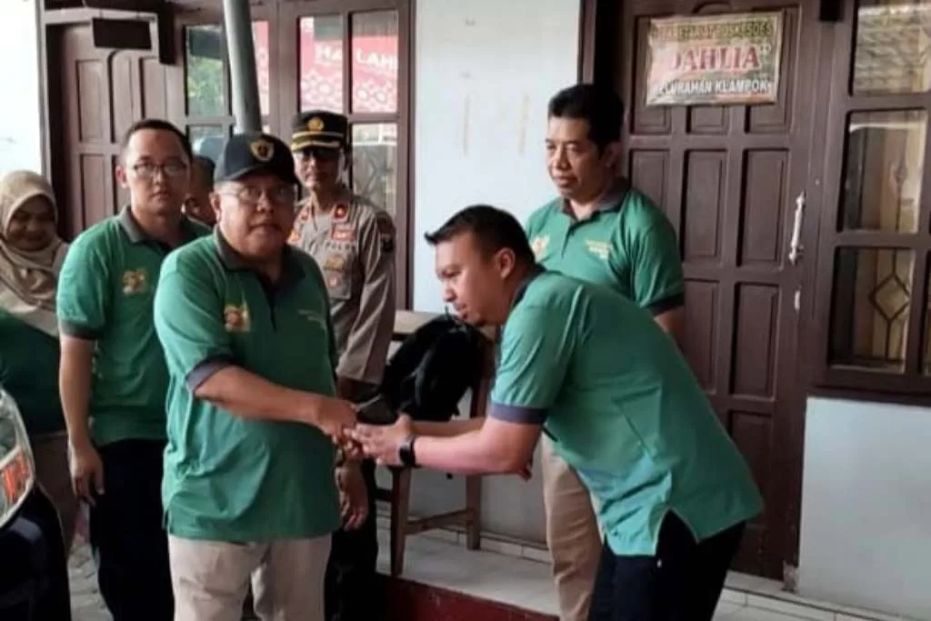 Kelurahan Klampok Panen Padi Sehat dan Adat Methik Pari