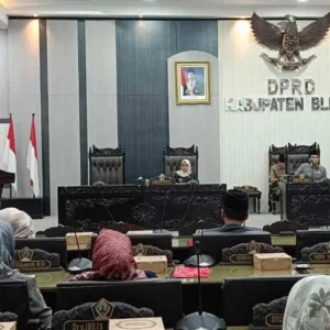 Pandangan Umum Fraksi DPRD Kabupaten Blitar Atas Penjelasan Ranperda RPJPD 2025-2045 Pandangan Umum Fraksi DPRD Kabupaten Blitar Atas Penjelasan Ranperda RPJPD 2025-2045