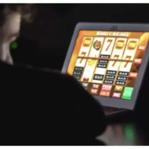 Pegawai Terlibat Judi Online, Menkominfo Siap Bongkar Identitasnya Pegawai Terlibat Judi Online, Menkominfo Siap Bongkar Identitasnya Pegawai KPK Terlibat Judi Online, Ini Kata Pakar Hukum Tata Negara Modus Lowongan Kerja Palsu, Tawaran Gaji Tinggi Berujung Penipuan
