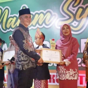 Waka I DPRD Kabupaten Seluma Hadiri Malam Syukuran Hari Jadi Ke-21 Kabupaten Seluma Waka I DPRD Kabupaten Seluma Hadiri Malam Syukuran Hari Jadi Ke-21 Kabupaten Seluma