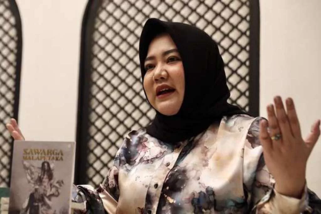 Dari Hiburan ke PNS, Berikut Selebriti Tanah Air yang Ganti Profesi 