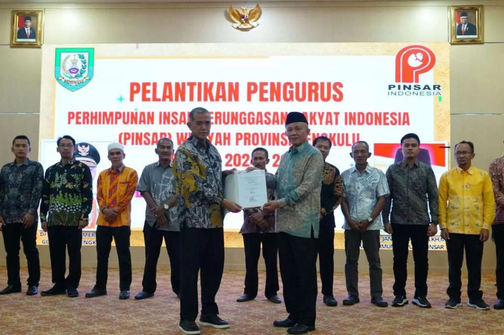 Dorong Pengembangan Sektor Perunggasan, Gubernur Rohidin Lantik PINSAR Bengkulu