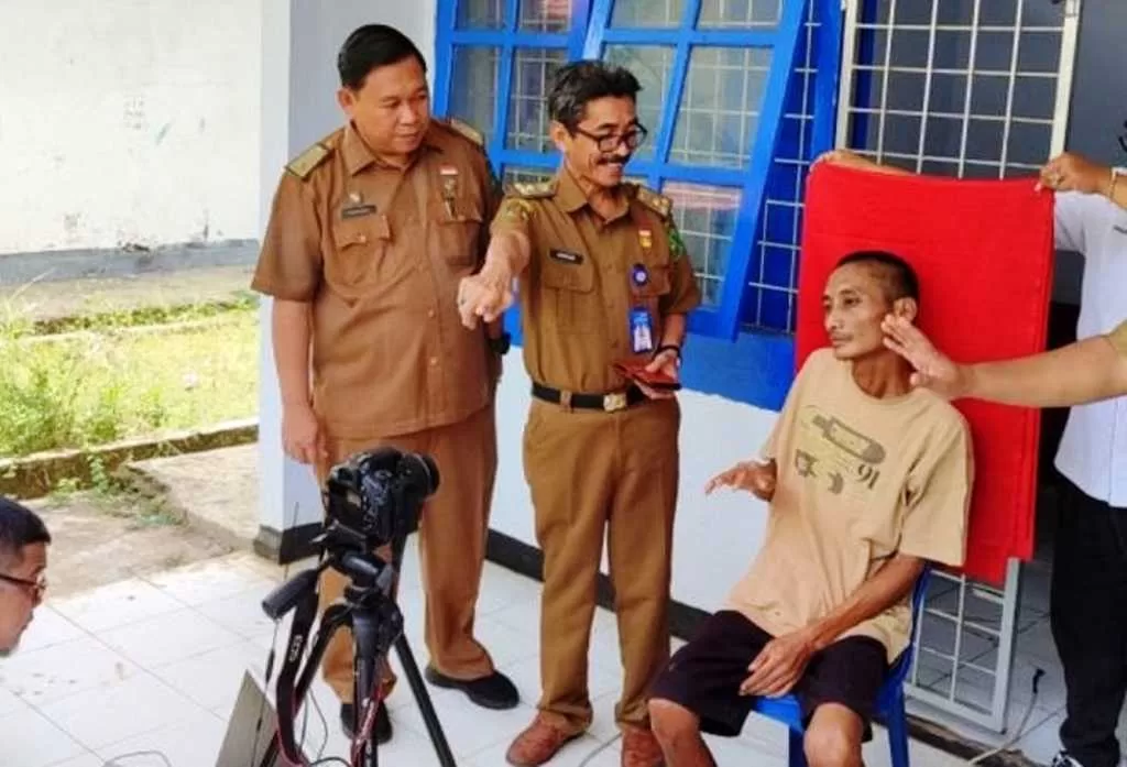 Dukcapil Kota Bengkulu Lanjutkan Aksi Jemput Bola e-KTP Elektronik Untuk ODGJ