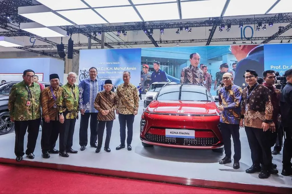 GIIAS 2024, Ma’ruf Amin Apresiasi Komitmen Hyundai dalam Mobilitas Berkelanjutan GIIAS 2024, Ma'ruf Amin Apresiasi Komitmen Hyundai dalam Mobilitas Berkelanjutan