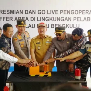 Gubernur Rohidin Mersyah Resmikan Pengoperasian Buffer Area di Pelabuhan Pulau Baai