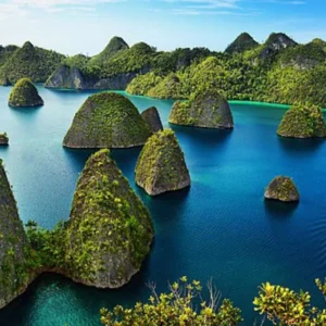 Keindahan Alam dan Kisah Mistis Keindahan Raja Ampat Keindahan Alam dan Kisah Mistis Keindahan Raja Ampat