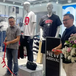 Kembangkan Sayap, Manzone Buka Showroom Baru di Metropolitan Mall Bekasi