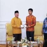 Kibarkan Merah Putih di Istana Negara, Noval dan Amanda Minta Restu Gubernur Rohidin