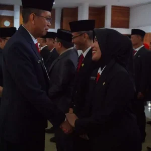 Lantik 80 Pejabat Eselon III dan IV, Ini Pesan Sekda Isnan Fajri