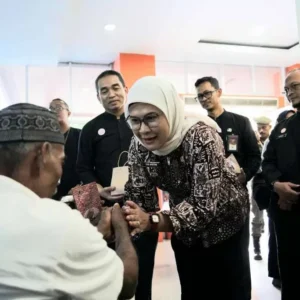 Nina Agustina Pimpin Dominasi Publik dalam Pilkada Indariamayu, Kalahkan Lucky Hakim Nina Agustina Pimpin Dominasi Publik dalam Pilkada Indramayu, Kalahkan Lucky Hakim