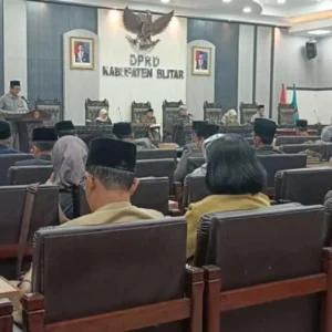 Paripurna DPRD Kabupaten Blitar, Pansus II Sebut Masyarakat Akan Lebih Sadar Terhadap Lingkungan