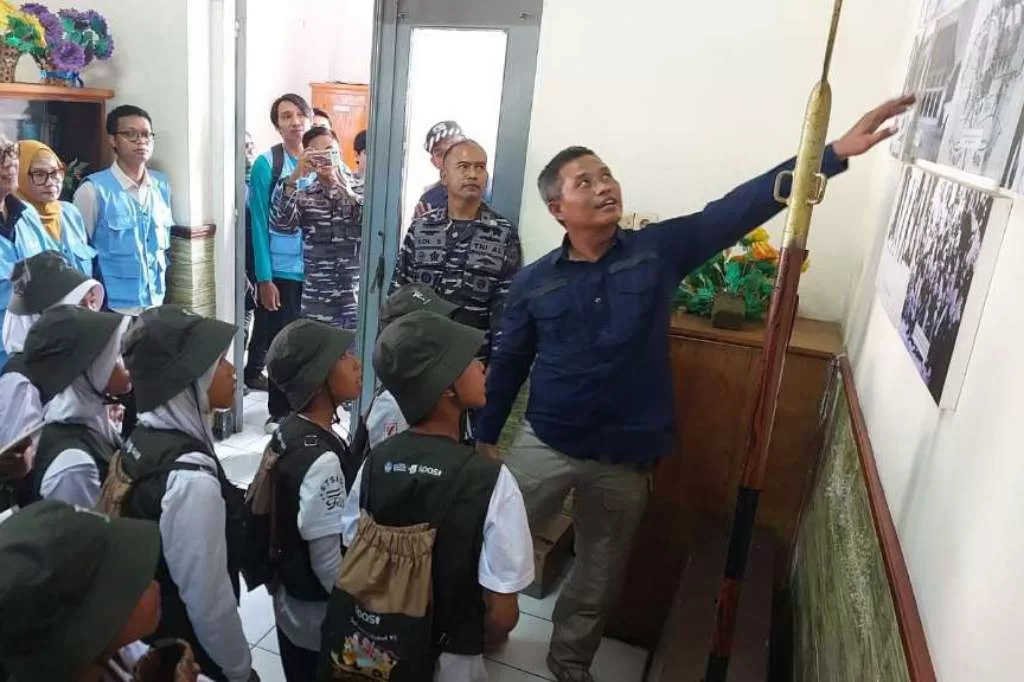 30 Anak-Anak SD Diajak Berwisata Sejarah Bareng Pj Walikota Tegal