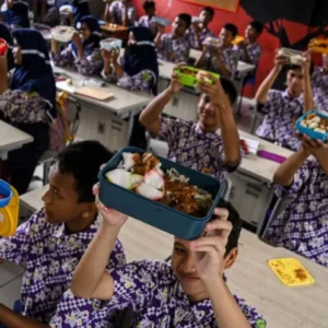 82 Juta Orang Akan Terima Makanan Bergizi Gratis dari Prabowo-Gibran Prabowo Subianto: Program Makan Bergizi Gratis Pernah Ditertawakan dan Diancam
