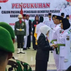 Bupati Blitar Kukuhkan Pasukan Pengibar Bendera Pusaka Kabupaten Blitar Tahun 2024