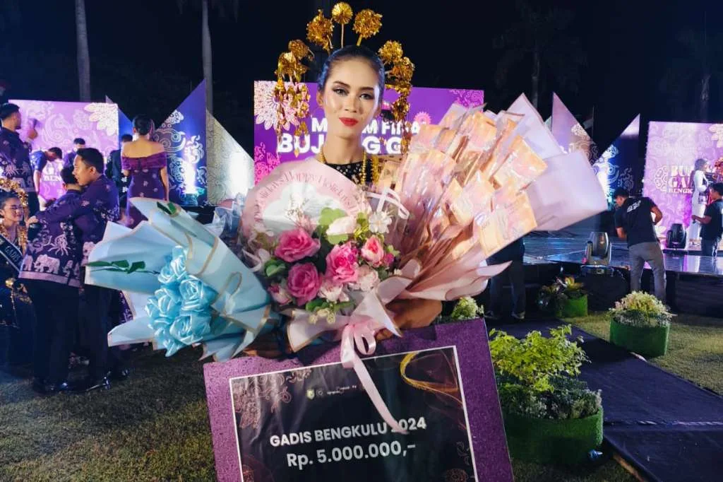 Gading dan Aura Resmi Dinobatkan Sebagai Bujang Gadis Bengkulu 2024