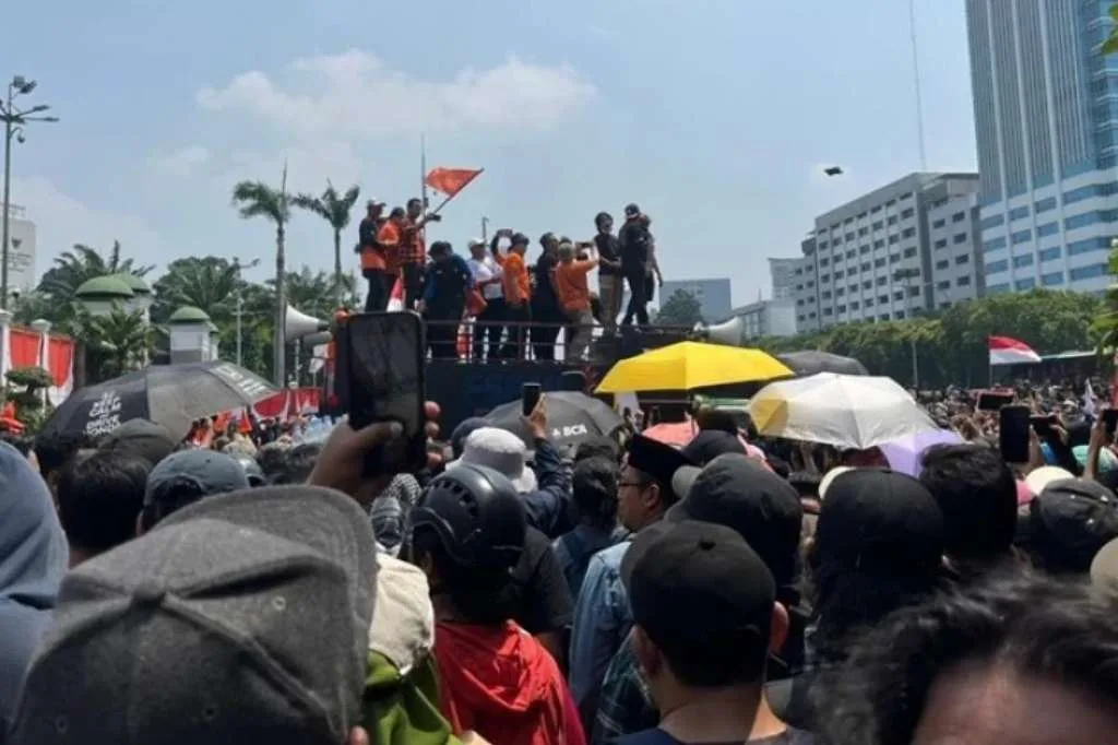 Ratusan Peserta Aksi Tolak UU Pilkada Ditahan, Komnas Perempuan Buka Hotline