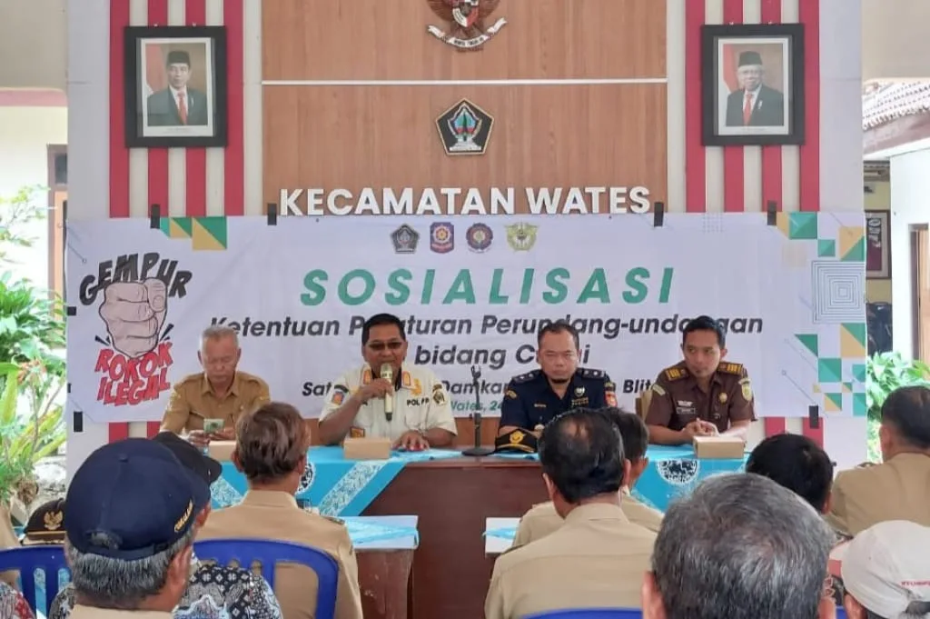 Gempur Rokok Iegal, Satpol-PP dan Damkar Kabupaten Blitar Gelar Sosialisasi