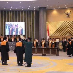 Hakim Indonesia Serentak Cuti, Desak Revisi Gaji dan Tunjangan Hakim Indonesia Serentak Cuti, Desak Revisi Gaji dan Tunjangan Mulai Hari Ini, Hakim Indonesia Lakukan Aksi Cuti Massal