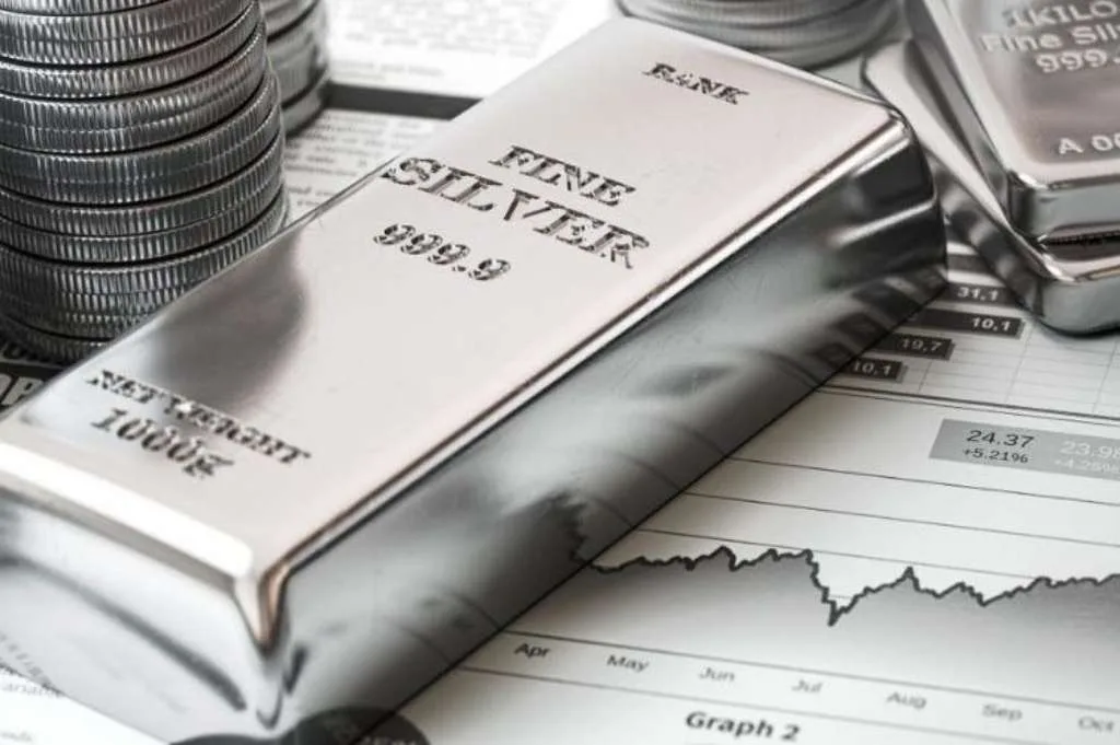 Perak Diperdagangkan di $31,76, Masih Menguat 33,47% Tahun Ini