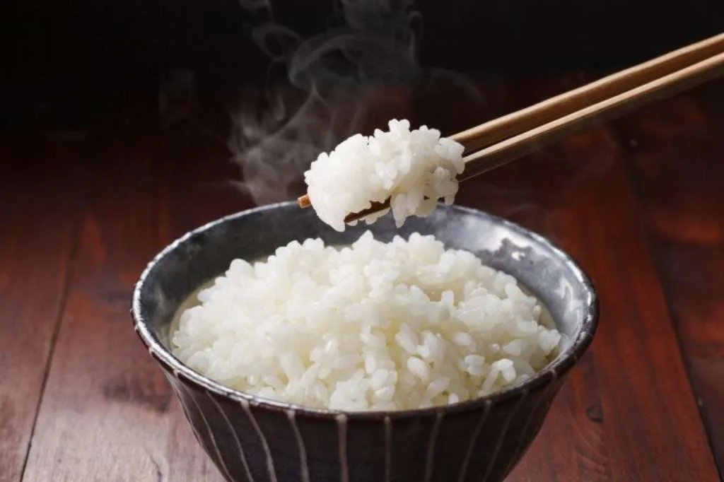 Tips Aman Menyimpan dan Memanaskan Nasi untuk Cegah Keracunan Makanan